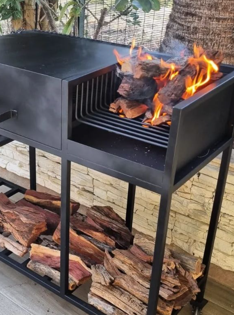 Kameeldoring (Camel Thorn) Firewood 10kg – Premium Braai & BBQ